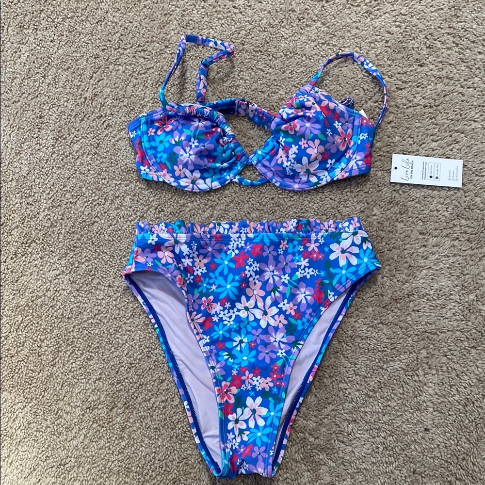 Cupshe Blue and Pink Floral Bikini Swim Set